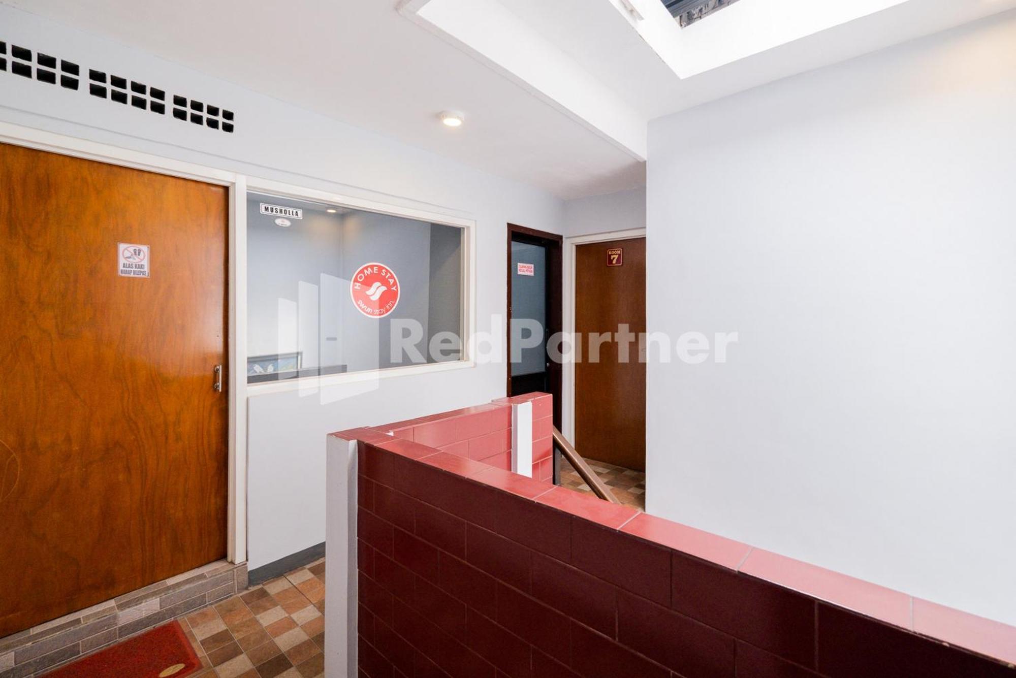 Swun Stay Inn At Sawahan Mitra Reddoorz Маланг Екстер'єр фото